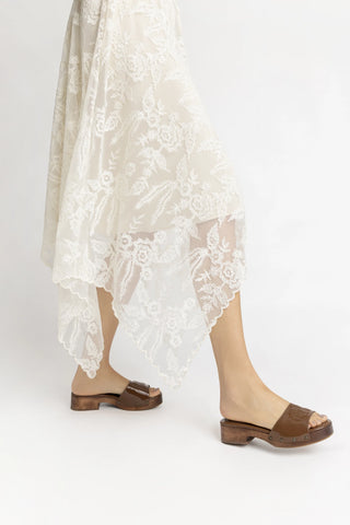 Mule Zuzi Couro Verniz Marrom Sandal Larroudé