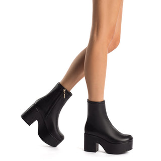 Bota Miso Couro Stretch Preto