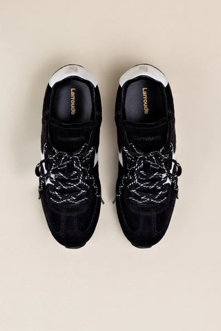 Tênis Stella Camurça Preto e Couro Branco Sneaker Larroudé